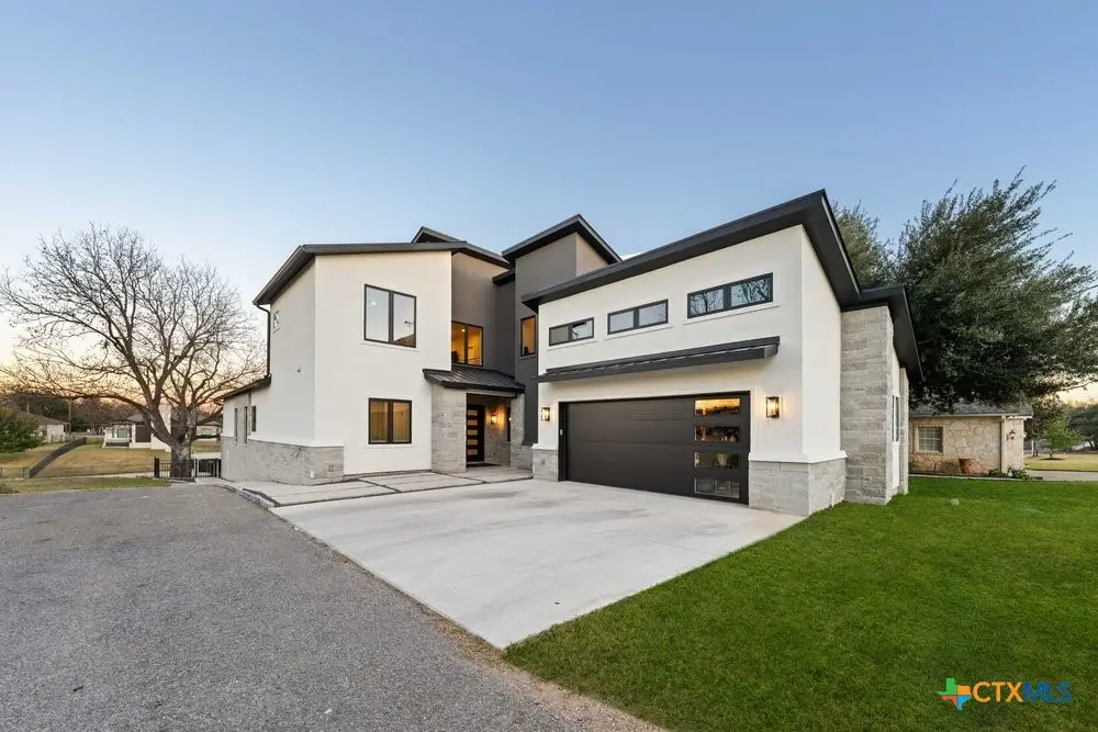 300 Bridgepoint Drive, Kingsland, TX 78639 - #1