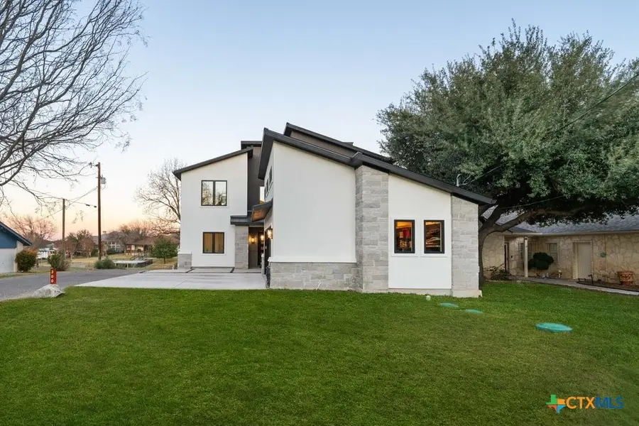 300 Bridgepoint Drive, Kingsland, TX 78639 - #2