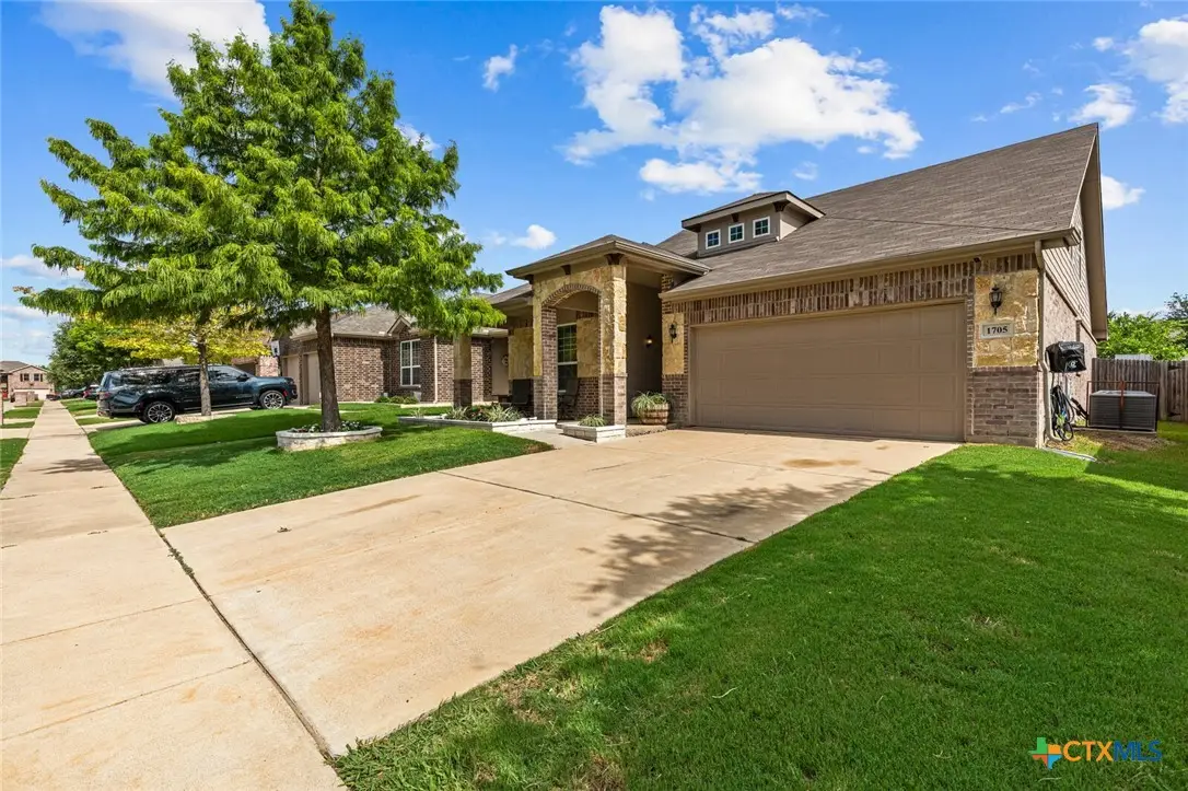 1705 Quail Springs Circle, Fort Worth, TX 76711 - Image #1