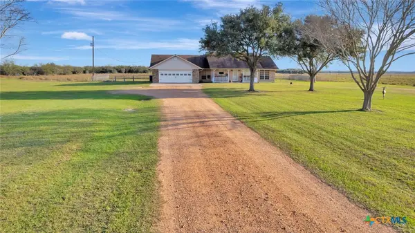 399 Keefe Road, Victoria, TX 77905