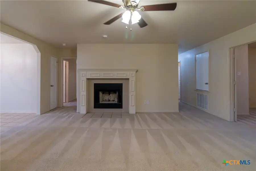 2203 Maedell Drive, Killeen, TX 76542 - Image #2