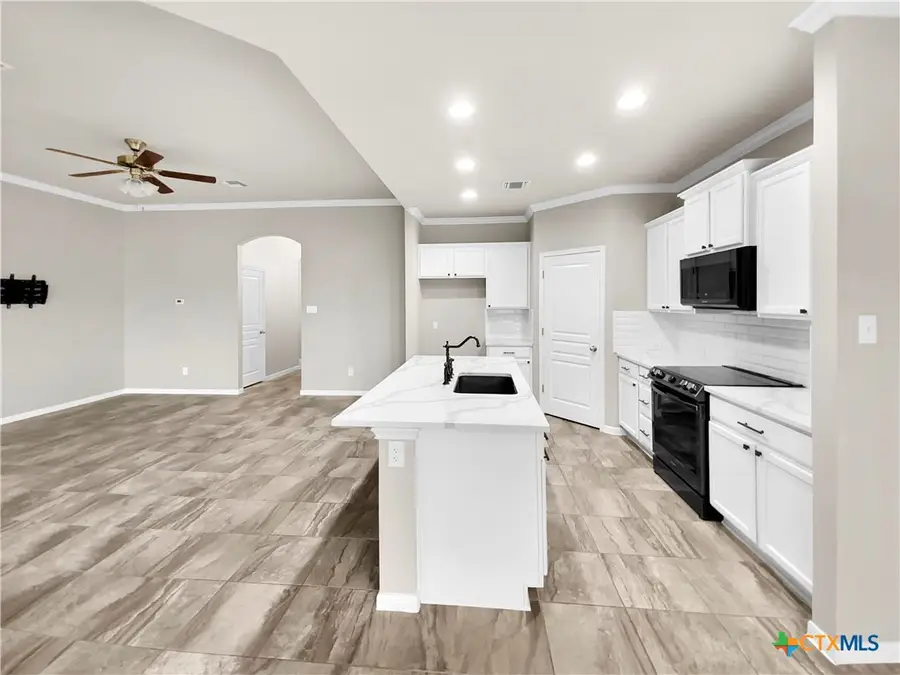 811 Cross Drive, Temple, TX 76502 - Image #2