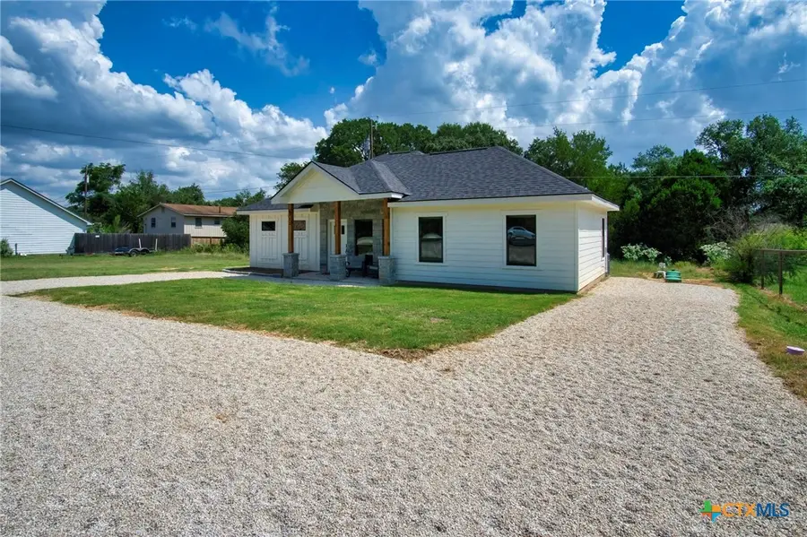 1112 Green Hill Drive, Canyon Lake, TX 78133 - Image #2