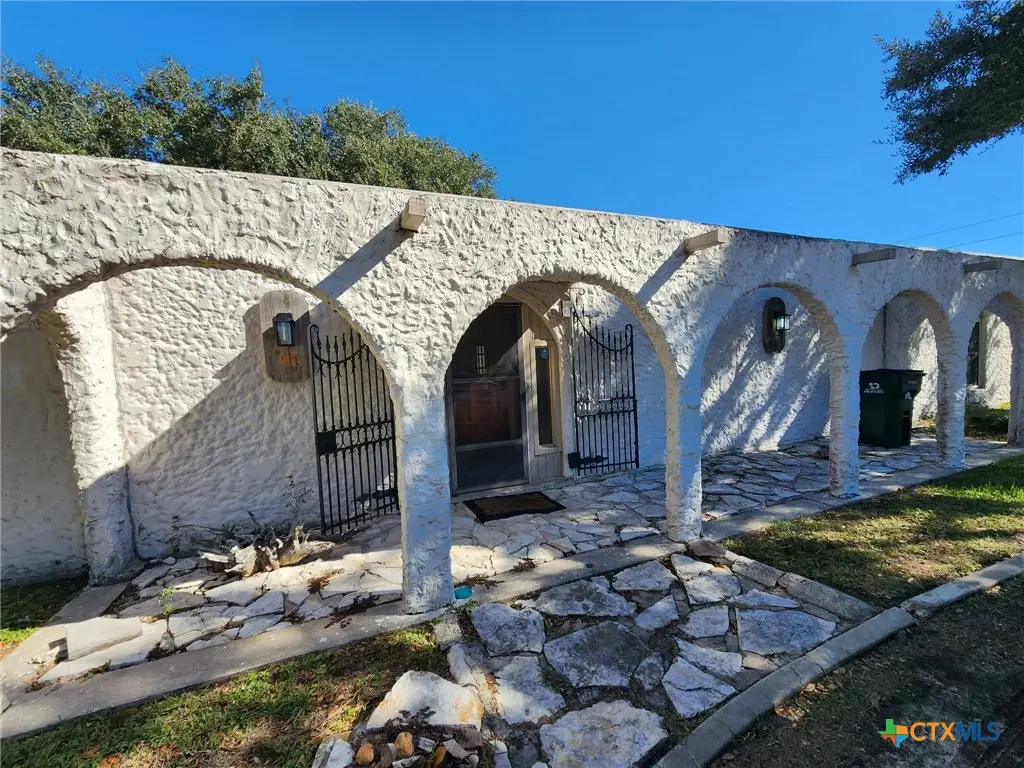 112 Stratford Street, Victoria, TX 77905 - Image #1