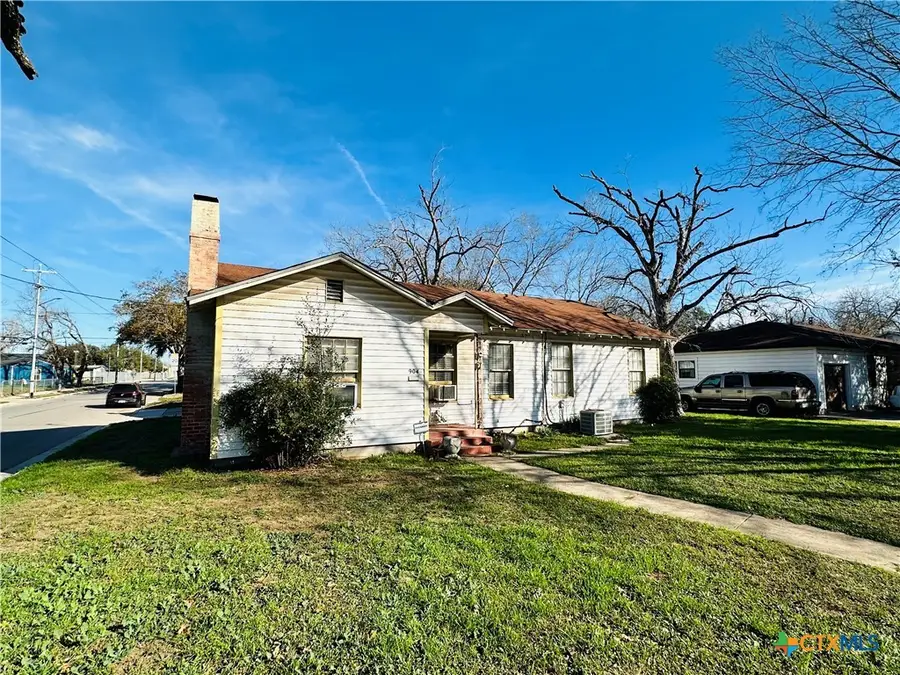 904 Bismark Street, Seguin, TX 78155 - #3