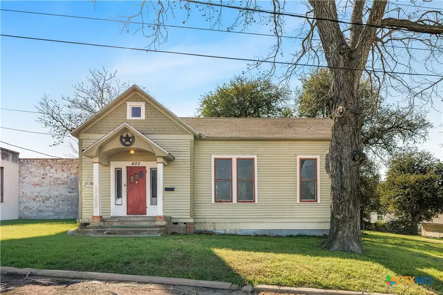 403 W Juan Linn Street, Victoria, TX 77901 - Image #2