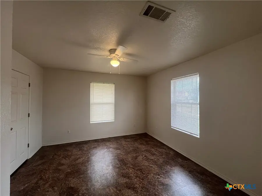 1205 Industrial Boulevard #E, Killeen, TX 76549 - #3