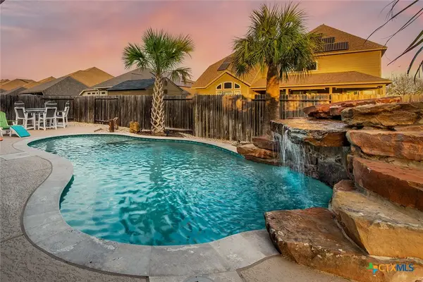 2901 Glen View, Seguin, TX 78155