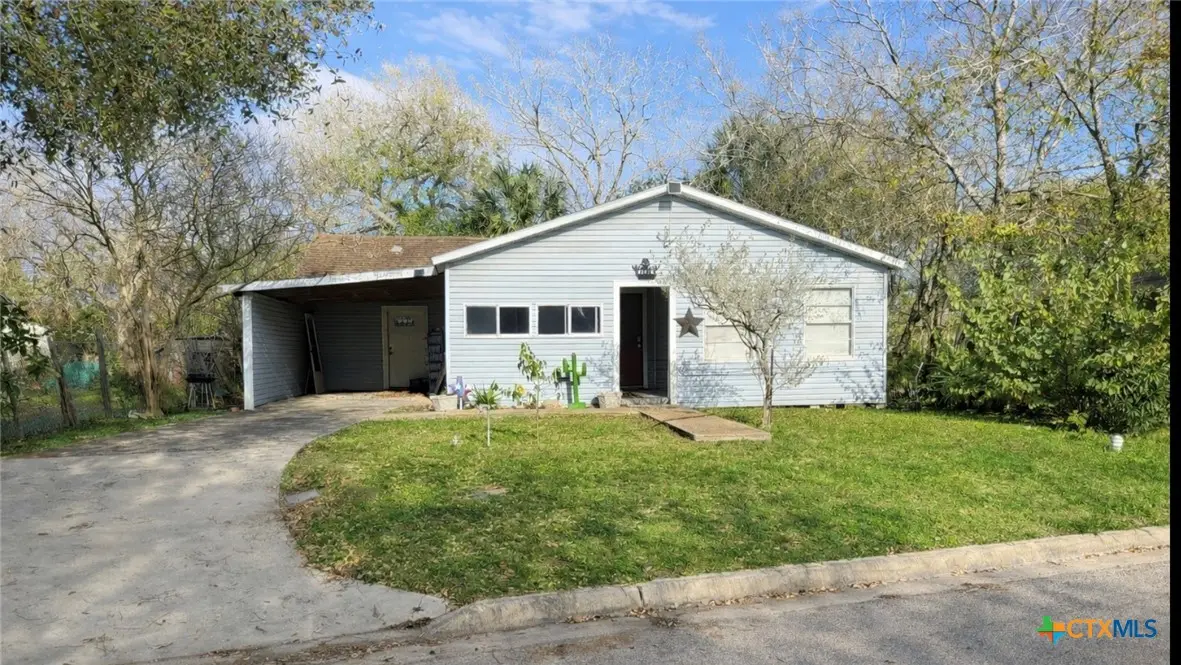 516 Ella Street, Port Lavaca, TX 77979 - #1