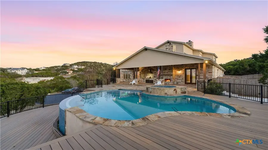 1035 Thunderbolt Road, Canyon Lake, TX 78133 - Image #2