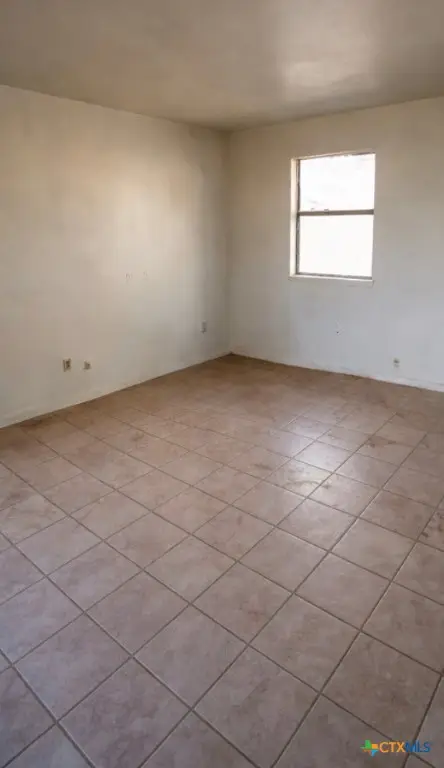 1005 Pine Drive, Killeen, TX 76543 - Image #3