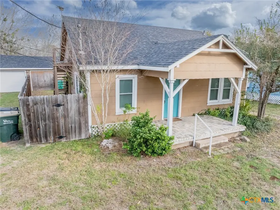 1119 Terrell Street, Cuero, TX 77954 - Image #2