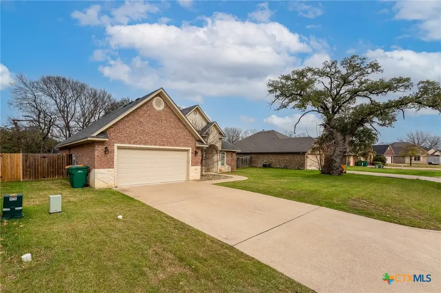 601 Marshall Drive, Belton, TX 76513 - #2