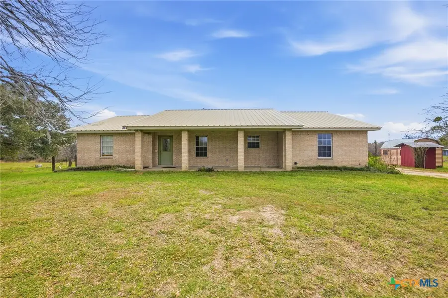 62 North Street, Thomaston, TX 77989 - Image #3