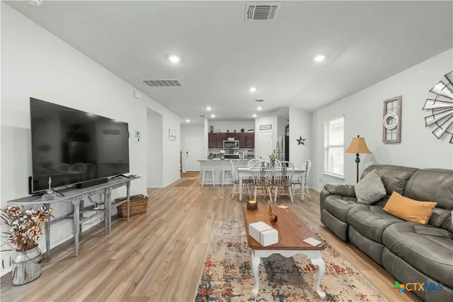 336 Jacquard Court, Troy, TX 76579 - Image #2