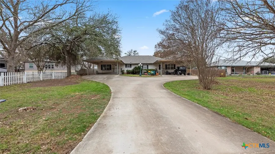 180 Oak Terrace, Seguin, TX 78155 - Image #2