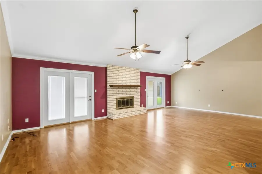 201 Laguna Drive, Victoria, TX 77904 - Image #3