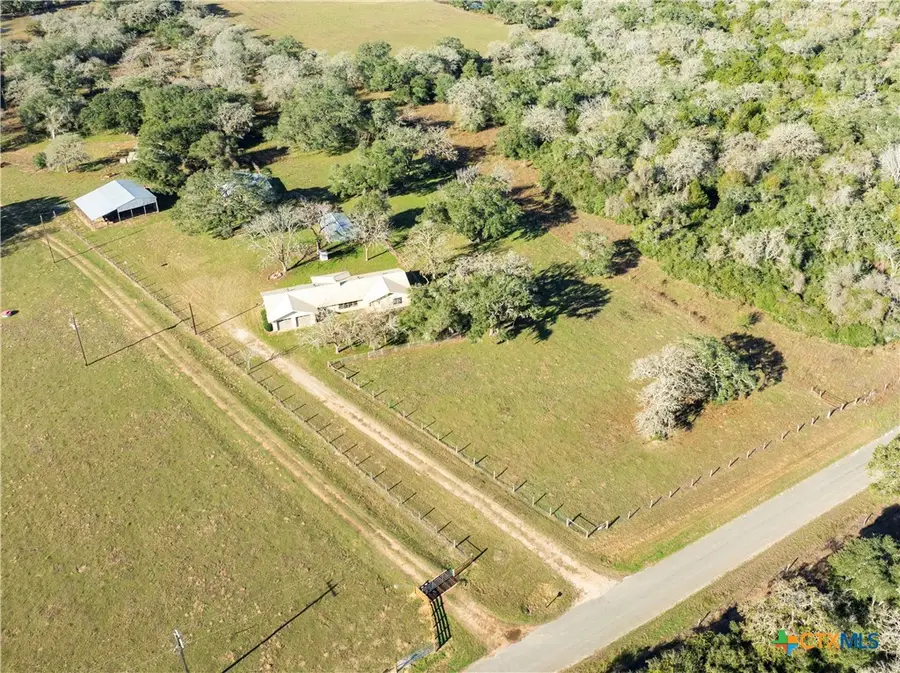 1168 County Road 450, Hallettsville, TX 77964 - #3