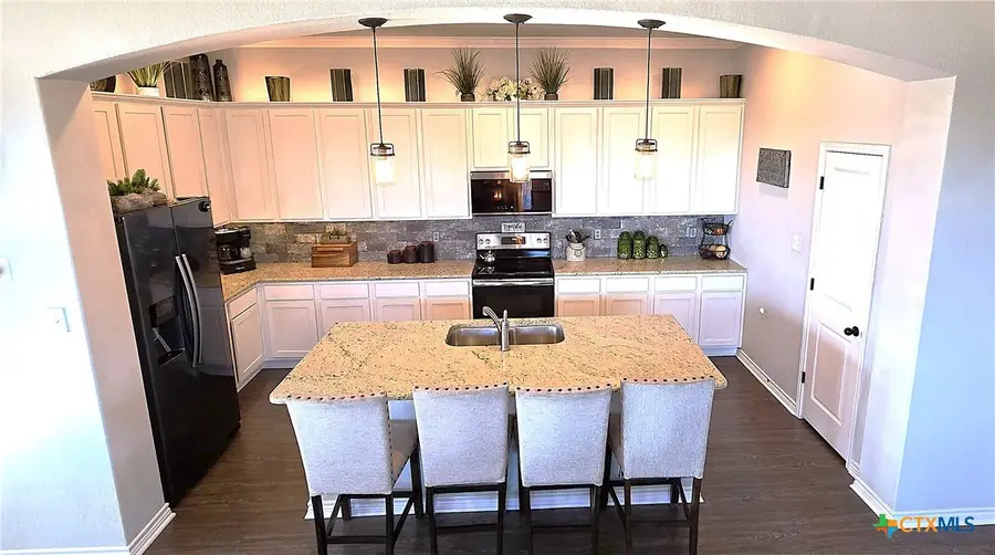 7803 Kendall Hill Drive, Temple, TX 76502 - Image #2