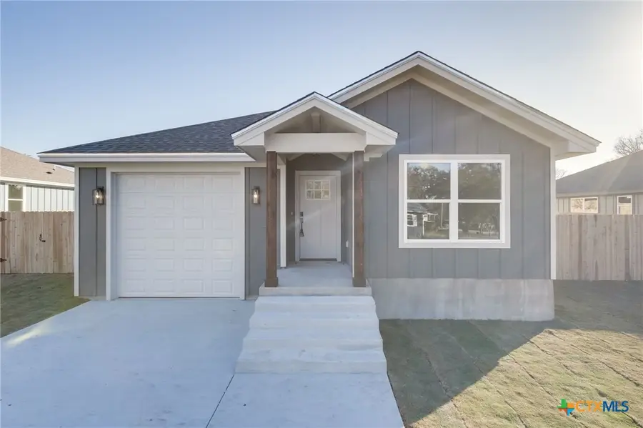 1208 Mills Street, Gatesville, TX 76528 - #3