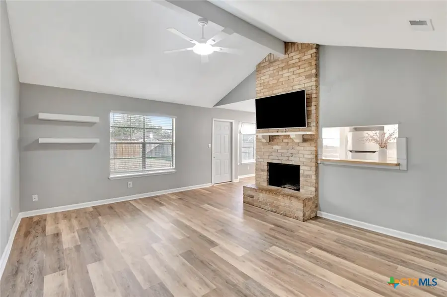 309 Williamsburg Ave, Victoria, TX 77904 - Image #2