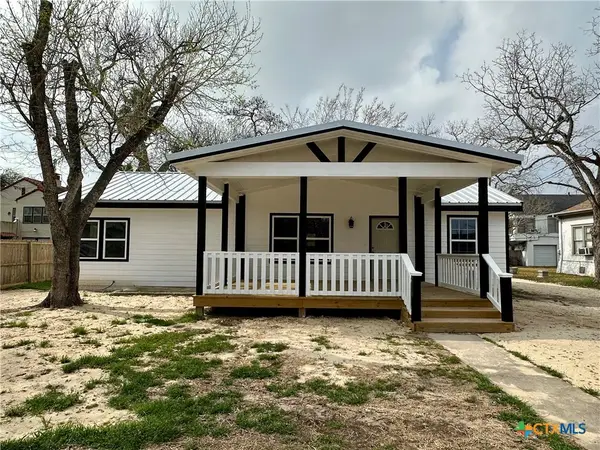 1008 Gonzales St., Cuero, TX 77954