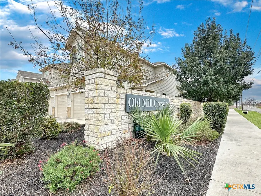 712 Gristmill Drive, New Braunfels, TX 78130 - Image #2