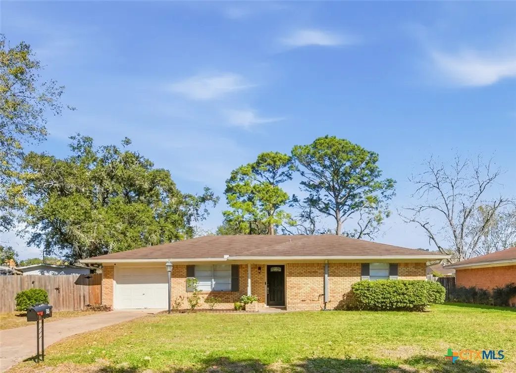 505 Suzanne Street, Edna, TX 77957 - #1