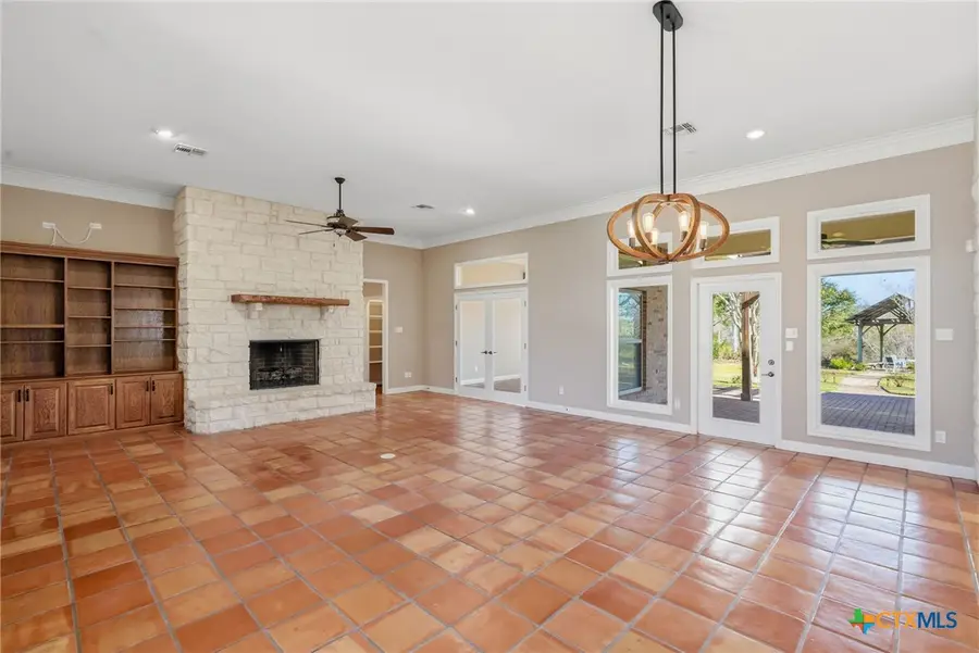 106 Pebble Brook, Victoria, TX 77904 - Image #3