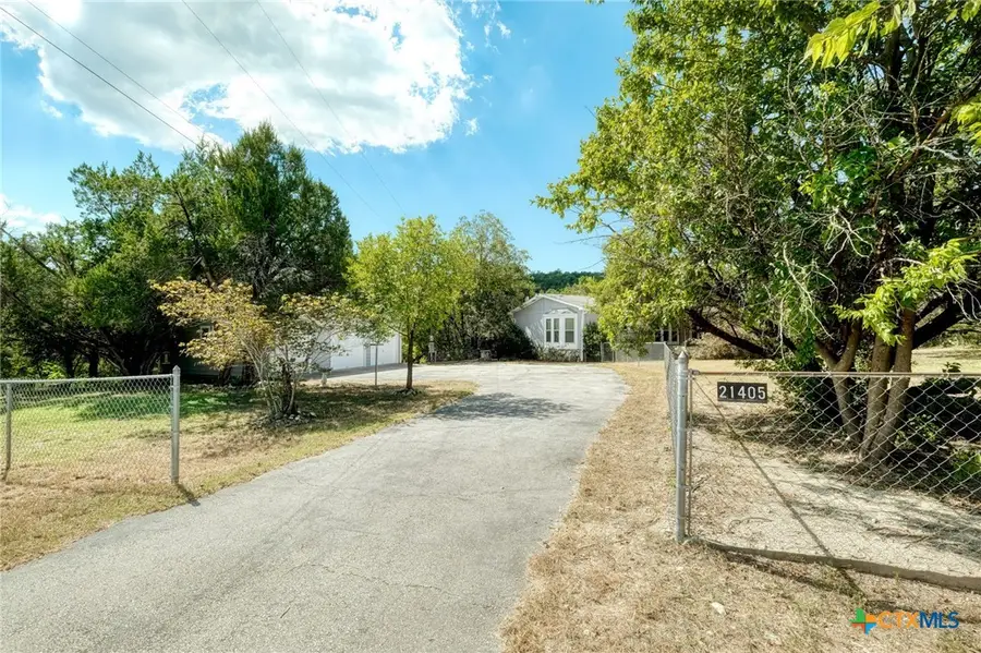 21405 Cherry Hollow Cove, Leander, TX 78641 - Image #2