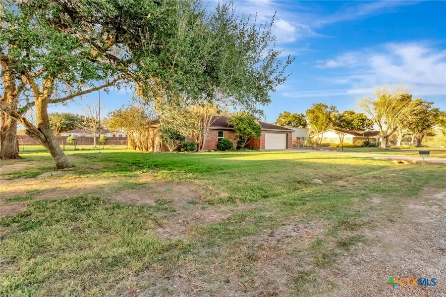 110 Fawn Drive, Victoria, TX 77905 - Image #2