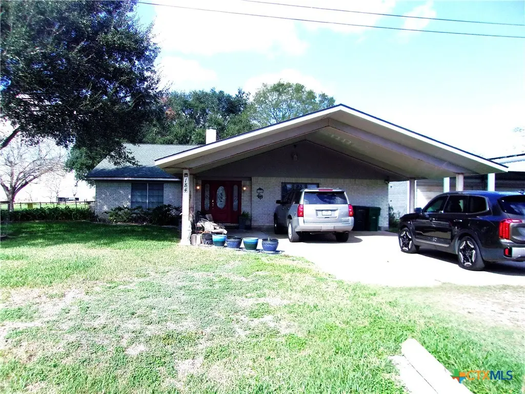 184 Russell Road, Victoria, TX 77904 - Image #1