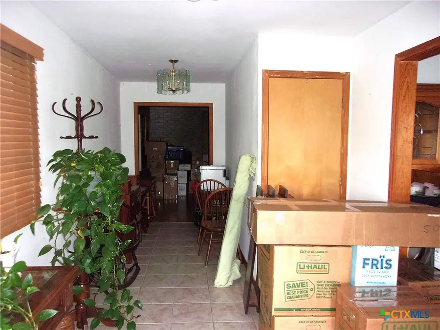 184 Russell Road, Victoria, TX 77904 - Image #3