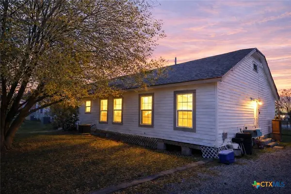 120 Haviland Street, Port Lavaca, TX 77979