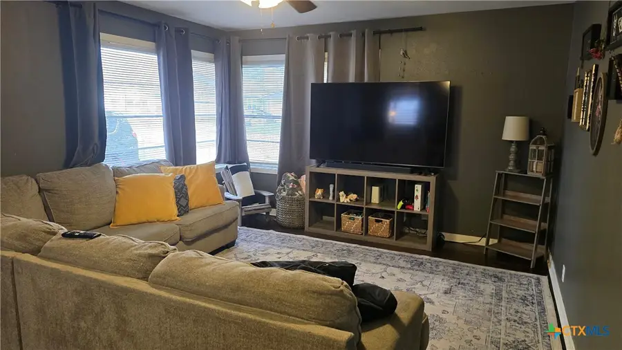 4805 Lilac Lane, Victoria, TX 77904 - Image #3