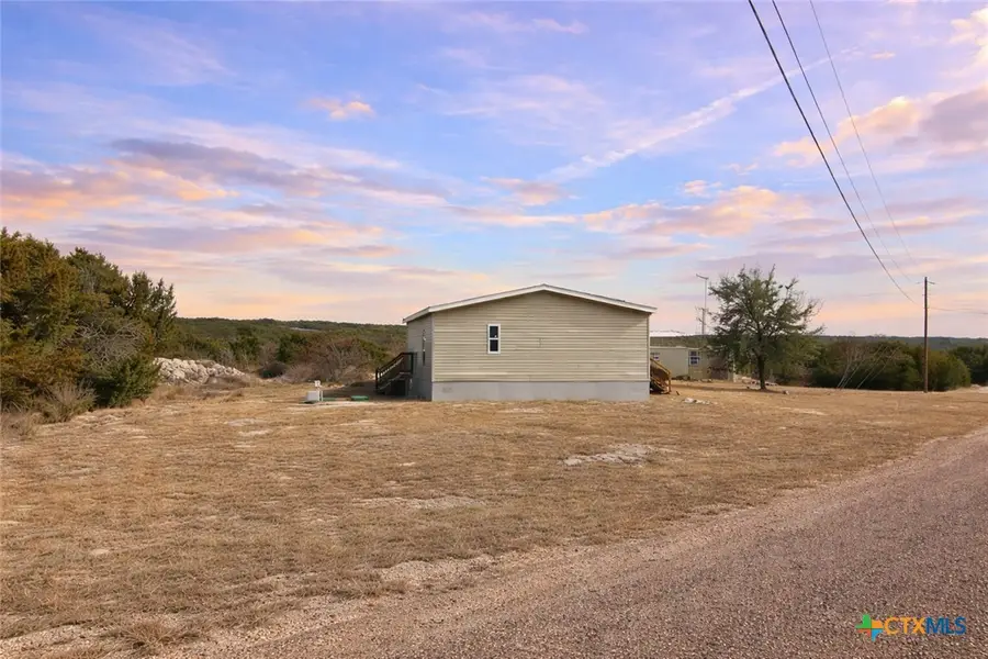 217 Wood Glen Drive, Gatesville, TX 76528 - Image #2