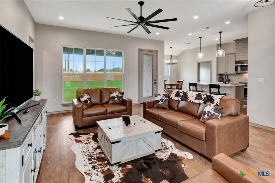 305 Turkey Lane, Victoria, TX 77905 - Image #3