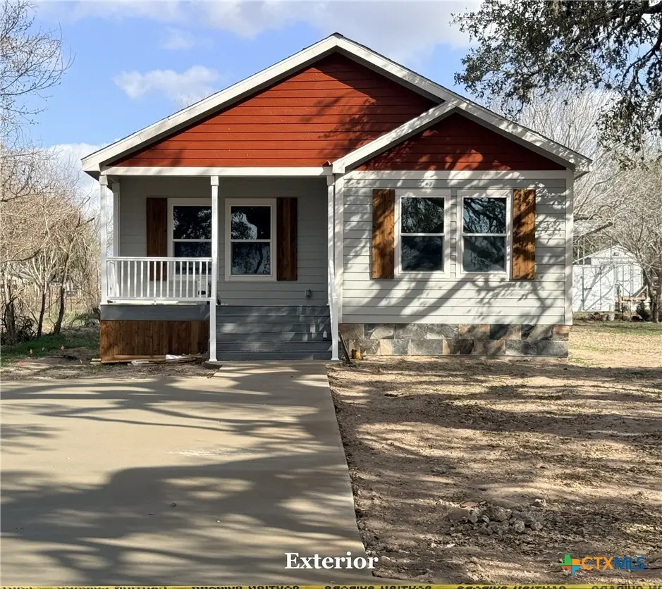 203 Villa Street, Cuero, TX 77954 - #1