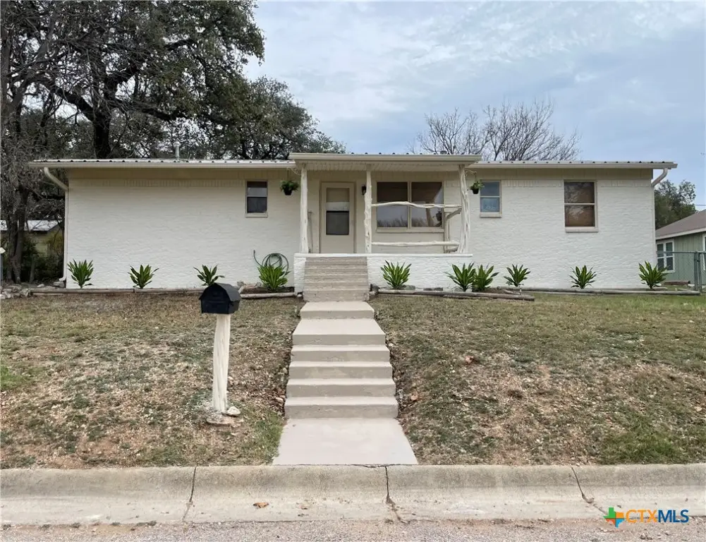 505 S Summer Street, Lampasas, TX 76550 - #1