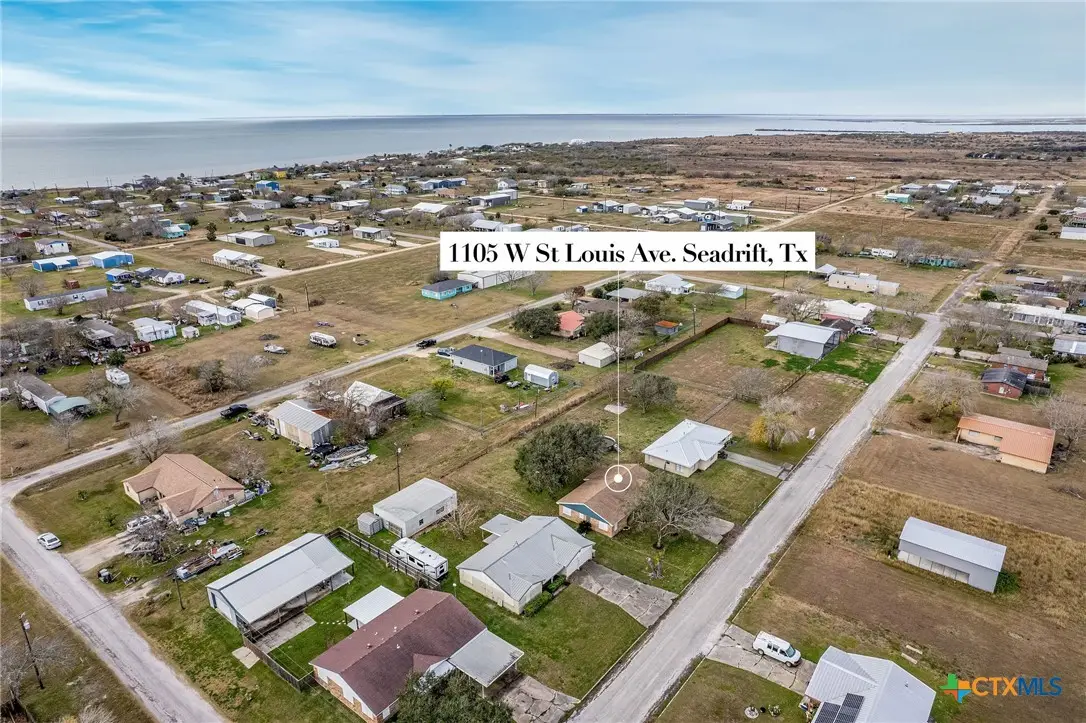 1105 W Saint Louis Avenue, Seadrift, TX 77983 - #1