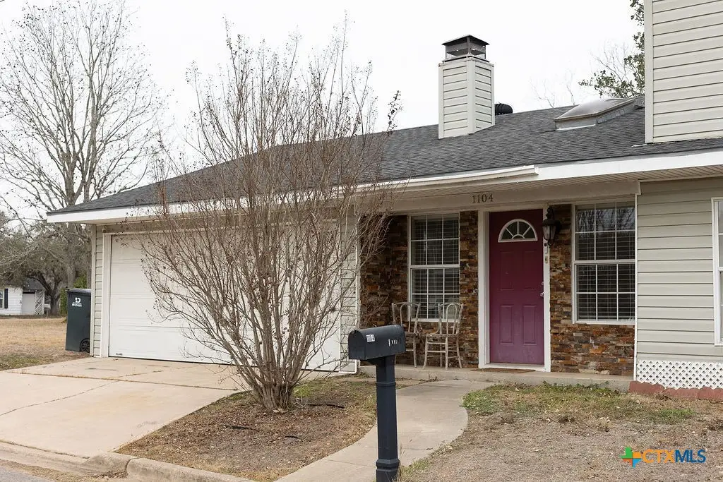 1104 Moss Lane, Cuero, TX 77954 - #1
