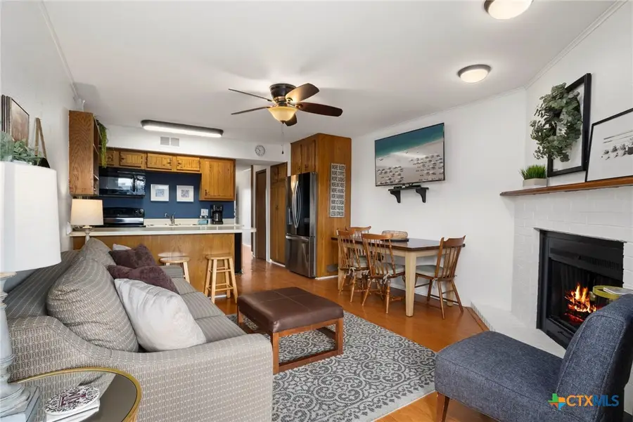 500 N Market Avenue #319 D, New Braunfels, TX 78130 - #3