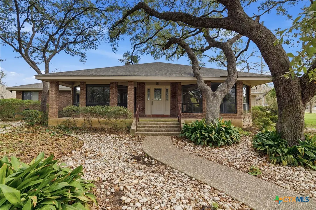 202 Wedgewood, Seguin, TX 78155 - Image #1