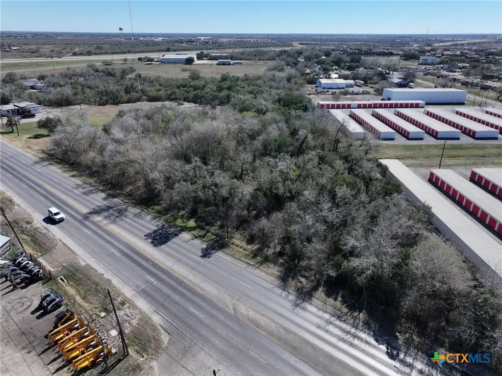 2500 S Washington, Beeville, TX 78102 - Image #1