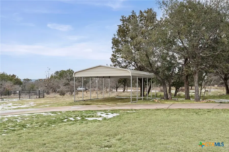 7114 N Lakeview Drive, Salado, TX 76571 - Image #3
