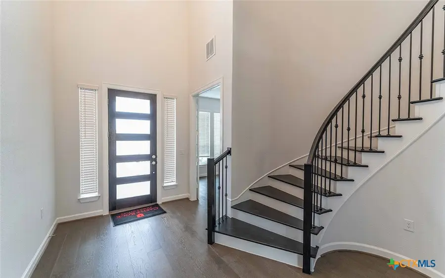 208 Lodestone Lane, Lakeway, TX 78738 - Image #2