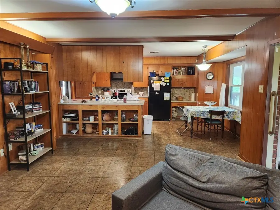 306 Dover Street, Victoria, TX 77905 - Image #3