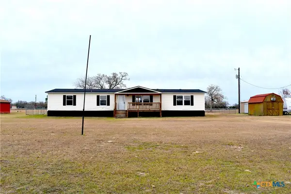 422 W Oaks, Victoria, TX 77905