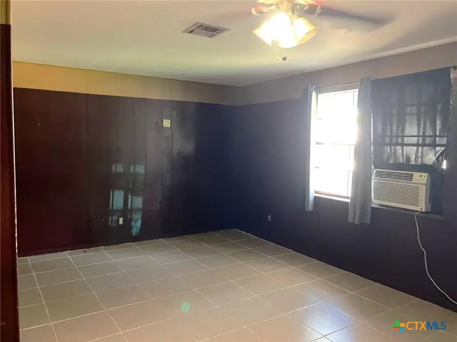 399 Pecan Street, Lolita, TX 77971 - #3