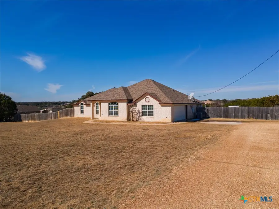 761 County Road 3340 Road, Kempner, TX 76539 - Image #2